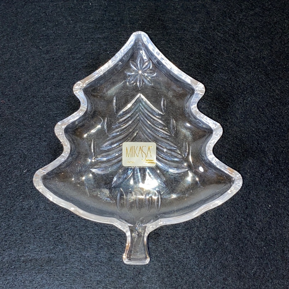 Mikasa Crystal Tree Dish 4 inches